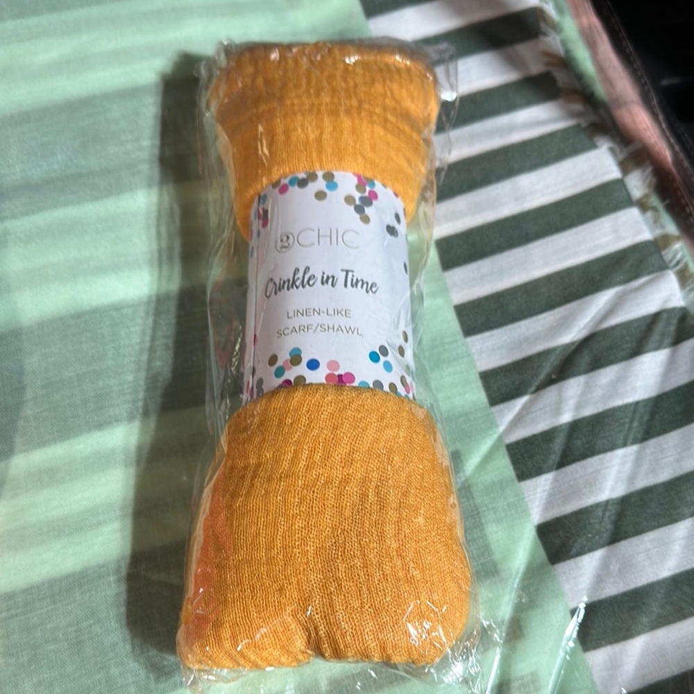 Chic Vibrant Yellow Crinkle Shawl